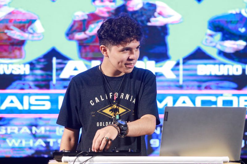 DJ Martios Blue <div class='credito_fotos'>Foto: Alex Ribeiro / Ag. Pará | <a href='/midias/2023/originais/17181_0ab2f0ba-8aa1-3773-36c9-63c466f8c52d.jpg' download><i class='fa-solid fa-download'></i> Download</a></div>