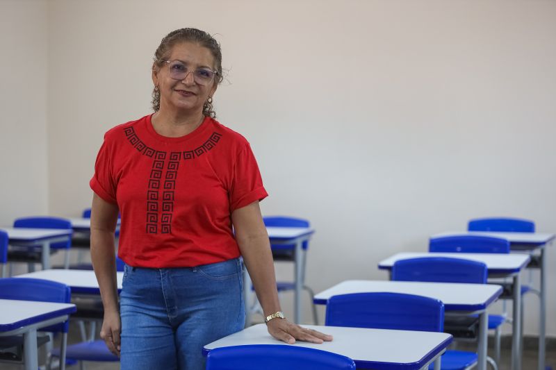 Ivana Bulhões, secretária Escolar