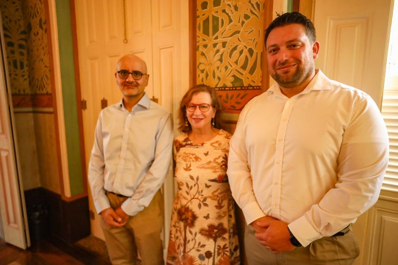 1. Membro sênior da ONU, Wasin Mir
2. Diretora de eventos da ONU, Laura Lopez
3. Dário Ponte , chefe de segurança da ONU Chile <div class='credito_fotos'>Foto: Bruno Cecim / Ag.Pará | <a href='/midias/2023/originais/17441_ab5982f5-6746-e7d3-1862-03e0801fb254.jpg' download><i class='fa-solid fa-download'></i> Download</a></div>