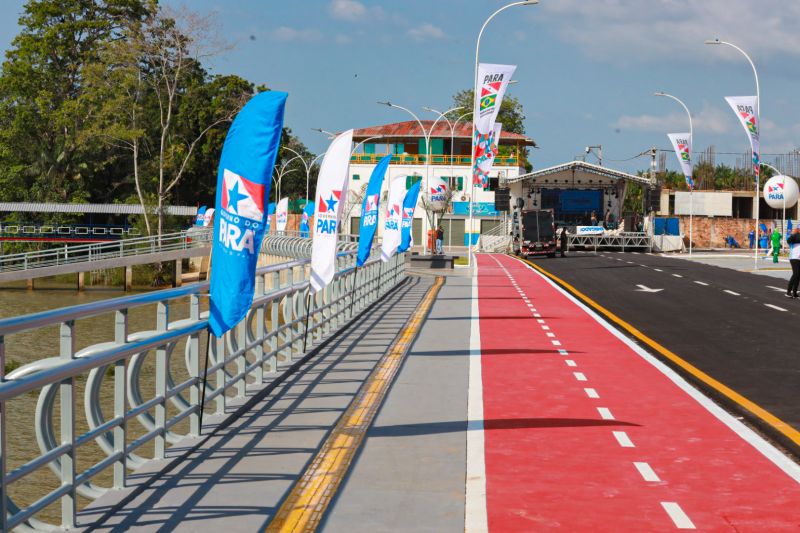 BARCARENA Inauguração da Orla do Município / Entrega de Motos da linha CredCidadão Mototaxistas Pai D’Égua FT Alex Ribeiro Ag Pará <div class='credito_fotos'>Foto: Alex Ribeiro / Ag. Pará   |   <a href='/midias/2023/originais/17479_05948c6d-537b-4f28-980d-4b4146adf2b2.jpg' download><i class='fa-solid fa-download'></i> Download</a></div>