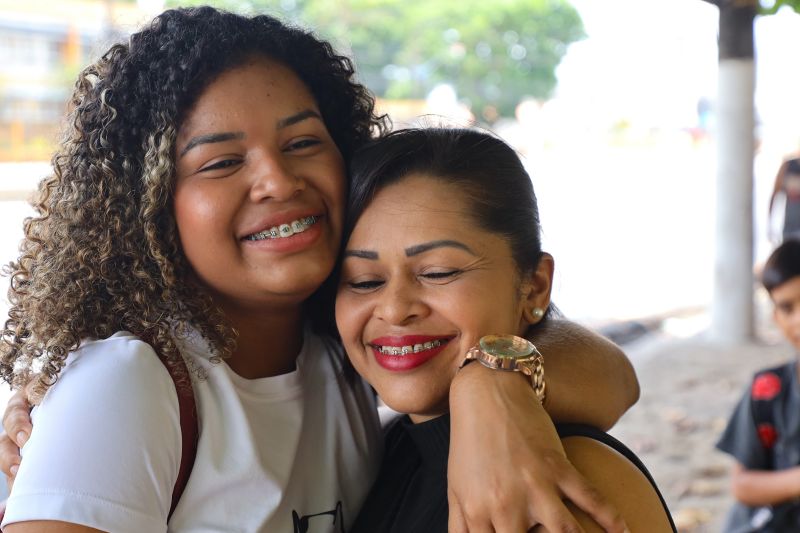 Steffany de Oliveira - Estudante e Leydemeire Silva - Mãe