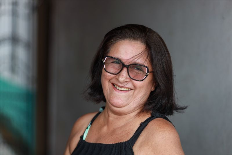 Nilda Monteiro - dona de casa - mais de 35 anos mora no bairro. <div class='credito_fotos'>Foto: Marcelo Lelis / Ag. Pará | <a href='/midias/2023/originais/17596_16232f44-9aa6-c883-ad01-a95c87e45d6d.jpg' download><i class='fa-solid fa-download'></i> Download</a></div>