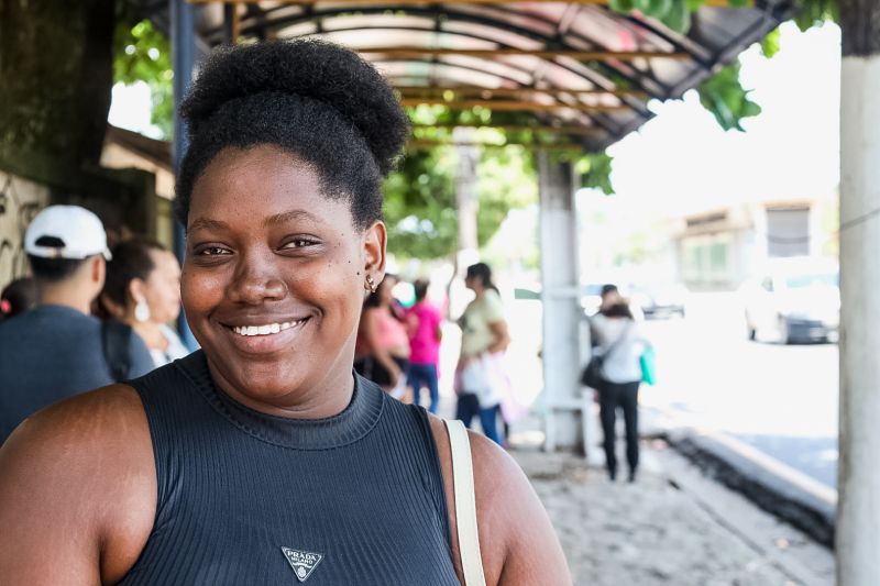 Thais Silva, fez a prova no Albenizia de Oliveira <div class='credito_fotos'>Foto: Pedro Guerreiro / Ag. Pará | <a href='/midias/2023/originais/17626_1de7ba69-dcbb-aebb-6546-b42f9b81ab56.jpg' download><i class='fa-solid fa-download'></i> Download</a></div>