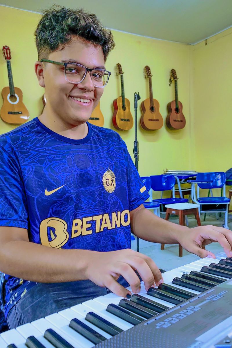 Antônio Davi - 16 anos - 1° ano <div class='credito_fotos'>Foto: Bruno Cecim / Ag.Pará | <a href='/midias/2023/originais/17628_522cb692-a397-3c42-e7c4-6e84d90c9d8e.jpg' download><i class='fa-solid fa-download'></i> Download</a></div>