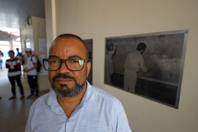 Valdejan de Sá dos Santos - Diretor da Escola Irmã Dulce <div class='credito_fotos'>Foto: Marcelo Lelis / Ag. Pará | <a href='/midias/2023/originais/17636_41a46185-3848-0dc4-eb5b-8df0c9d70aa4.jpg' download><i class='fa-solid fa-download'></i> Download</a></div>