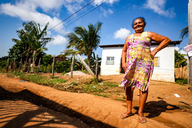 - ANTÔNIA FIDELIS DA SILVA, Dona de casa