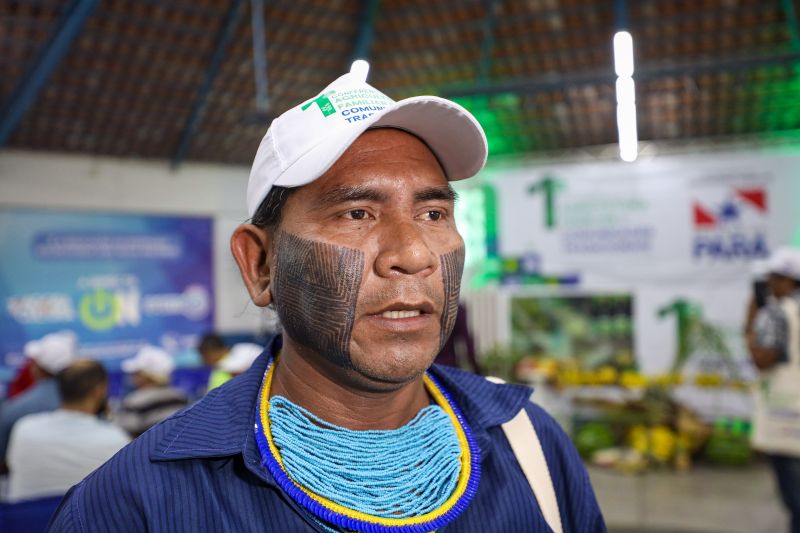 Pat-ire Kayapó - indígena e representante do território indígena las casas <div class='credito_fotos'>Foto: Marcelo Lelis / Ag. Pará | <a href='/midias/2023/originais/17683_8371d042-b7b3-7180-5d33-26de7a02c8e8.jpg' download><i class='fa-solid fa-download'></i> Download</a></div>