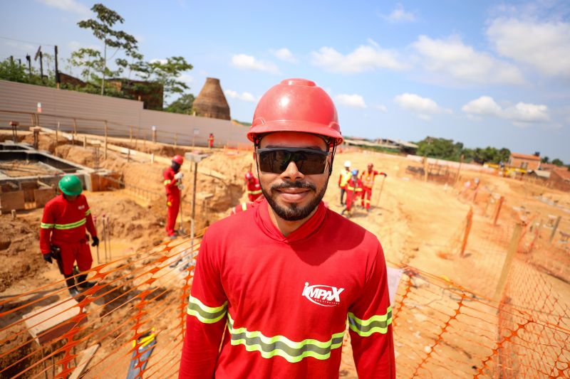 Marcelo da Silva - Operário da obra - Bairro Laranjeira <div class='credito_fotos'>Foto: Marcelo Lelis / Ag. Pará | <a href='/midias/2023/originais/17706_2a1a59fc-4eb3-ce3b-20d0-8c095ab42617.jpg' download><i class='fa-solid fa-download'></i> Download</a></div>