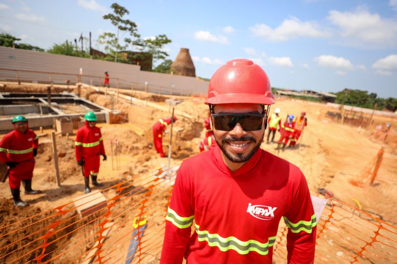 Marcelo da Silva - Operário da obra - Bairro Laranjeira <div class='credito_fotos'>Foto: Marcelo Lelis / Ag. Pará | <a href='/midias/2023/originais/17706_8e599e78-bf9b-3206-ef51-64daf9e75b50.jpg' download><i class='fa-solid fa-download'></i> Download</a></div>