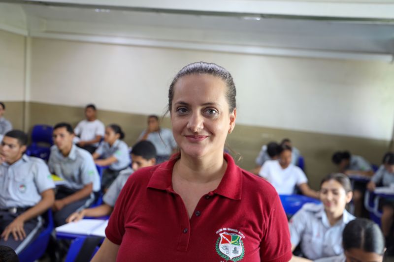 Ebiana Borges - Professora de língua português do Colégio com Supervisão Militar Rio Tocantins (CMRio) <div class='credito_fotos'>Foto: Marcelo Lelis / Ag. Pará | <a href='/midias/2023/originais/17735_2c829cd3-beeb-7125-77c9-2ff141fb1bb0.jpg' download><i class='fa-solid fa-download'></i> Download</a></div>