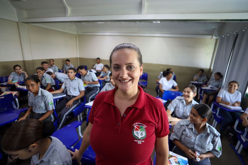 Ebiana Borges - Professora de língua português do Colégio com Supervisão Militar Rio Tocantins (CMRio) <div class='credito_fotos'>Foto: Marcelo Lelis / Ag. Pará | <a href='/midias/2023/originais/17735_4db70916-4eed-99f7-fa39-1fba93bc212b.jpg' download><i class='fa-solid fa-download'></i> Download</a></div>