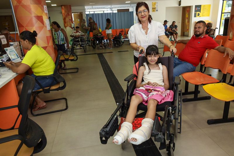 Katia Soares, 59 anos, professora aposentada <div class='credito_fotos'>Foto: Alex Ribeiro / Ag. Pará | <a href='/midias/2023/originais/17790_8d11552c-6606-dd7f-8ae2-372cbd9839fe.jpg' download><i class='fa-solid fa-download'></i> Download</a></div>