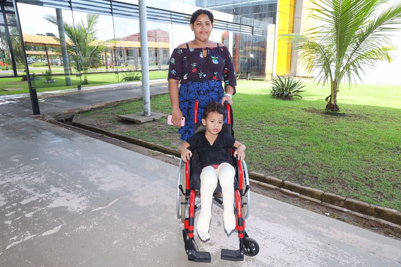 Josué Ricardo dos Santos 3 anos Leidilene dos Santos 21 anos <div class='credito_fotos'>Foto: Alex Ribeiro / Ag. Pará | <a href='/midias/2023/originais/17790_8f793315-1dd2-eb17-d66e-81abf32bd7a4.jpg' download><i class='fa-solid fa-download'></i> Download</a></div>