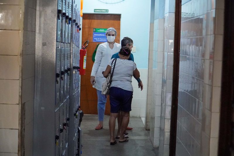 Data: 12/12/2023
Marcelo Souza
Pauta: Dezembro Laranja UEPA
Local: CCBS - UEPA, Belém-PA .
-Fotos:Marcelo Souza / agpará
- Renata Okajima, médica dermatologista da CCBS/ UEPA
- Anita Abreu, aposentada e esposa do Sr. Antônio Abreu, 82
- José Junior, contador <div class='credito_fotos'>Foto: Marcelo Souza /Ag.Pará | <a href='/midias/2023/originais/17876_c67ad43a-abb2-88af-e030-e1908a13ff71.jpg' download><i class='fa-solid fa-download'></i> Download</a></div>