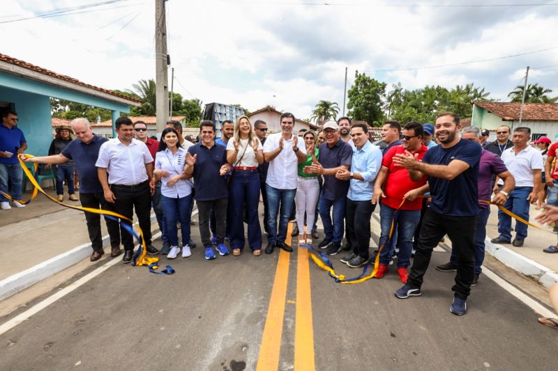 ENTREGA ASFALTO/ Ordem de Serviço que autorizará o início das obras de construção e pavimentação da PA-253/Sua Casa/Posto de saúde/Estádio de Futebol/FT Alex Ribeiro Ag Pará <div class='credito_fotos'>Foto: Alex Ribeiro / Ag. Pará | <a href='/midias/2023/originais/17895_305f08da-495f-fbf4-20ab-0c1ba061d0c7.jpg' download><i class='fa-solid fa-download'></i> Download</a></div>