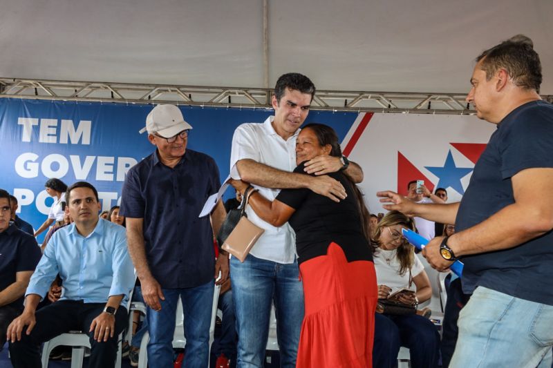 ENTREGA ASFALTO/ Ordem de Serviço que autorizará o início das obras de construção e pavimentação da PA-253/Sua Casa/Posto de saúde/Estádio de Futebol/FT Alex Ribeiro Ag Pará <div class='credito_fotos'>Foto: Alex Ribeiro / Ag. Pará | <a href='/midias/2023/originais/17895_44fe9d8c-0f95-428c-5690-410ef3293b12.jpg' download><i class='fa-solid fa-download'></i> Download</a></div>