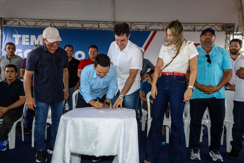 ENTREGA ASFALTO/ Ordem de Serviço que autorizará o início das obras de construção e pavimentação da PA-253/Sua Casa/Posto de saúde/Estádio de Futebol/FT Alex Ribeiro Ag Pará <div class='credito_fotos'>Foto: Alex Ribeiro / Ag. Pará | <a href='/midias/2023/originais/17895_764bf0c0-8bee-d57e-12c5-19397a2a6c3f.jpg' download><i class='fa-solid fa-download'></i> Download</a></div>