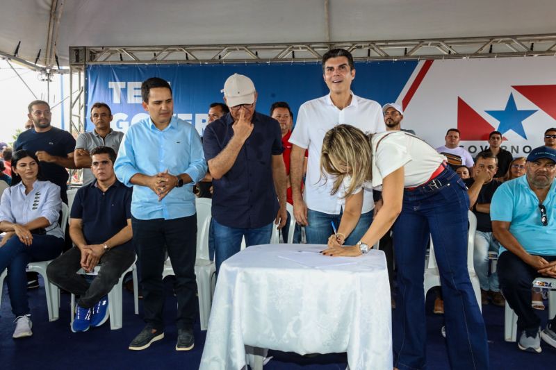 ENTREGA ASFALTO/ Ordem de Serviço que autorizará o início das obras de construção e pavimentação da PA-253/Sua Casa/Posto de saúde/Estádio de Futebol/FT Alex Ribeiro Ag Pará <div class='credito_fotos'>Foto: Alex Ribeiro / Ag. Pará | <a href='/midias/2023/originais/17895_eb2e9235-93f6-8719-eeef-451d6429ba68.jpg' download><i class='fa-solid fa-download'></i> Download</a></div>