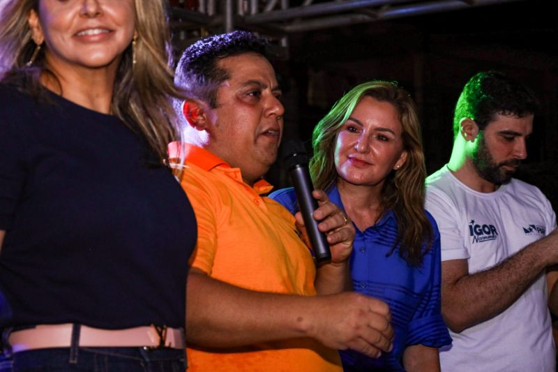 Vice Governadora Hana Ghassan participa de entrega de brinquedos do Vereador Roni Gás na Cabanagem - Fotos Pedro Guerreiro AgPará <div class='credito_fotos'>Foto: Pedro Guerreiro / Ag. Pará | <a href='/midias/2023/originais/17924_5613380b-24b7-e21d-a095-cc98a70ba602.jpg' download><i class='fa-solid fa-download'></i> Download</a></div>