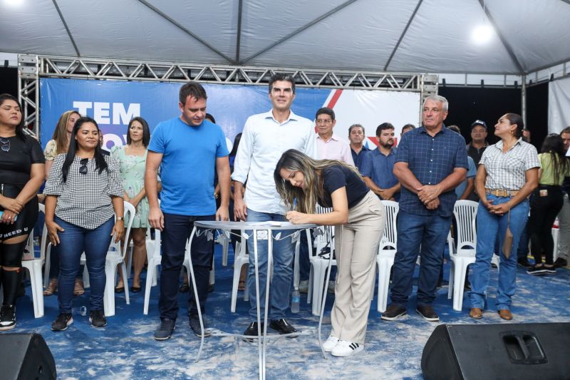 Assinatura Reforma Praça Novo Horizonte (SEOP) <div class='credito_fotos'>Foto: Alex Ribeiro / Ag. Pará | <a href='/midias/2023/originais/17956_e2e91510-3db0-6493-b96c-a3808e408adc.jpg' download><i class='fa-solid fa-download'></i> Download</a></div>