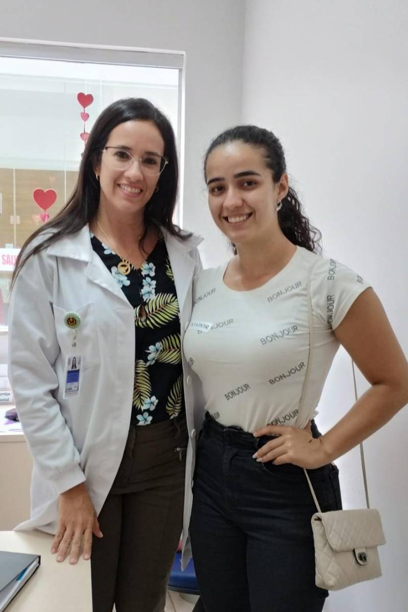 DOADORA DO HEMOPA CASYANHA  E A ASSISTENT SOCIAL DO hEMOPA, LORENE
