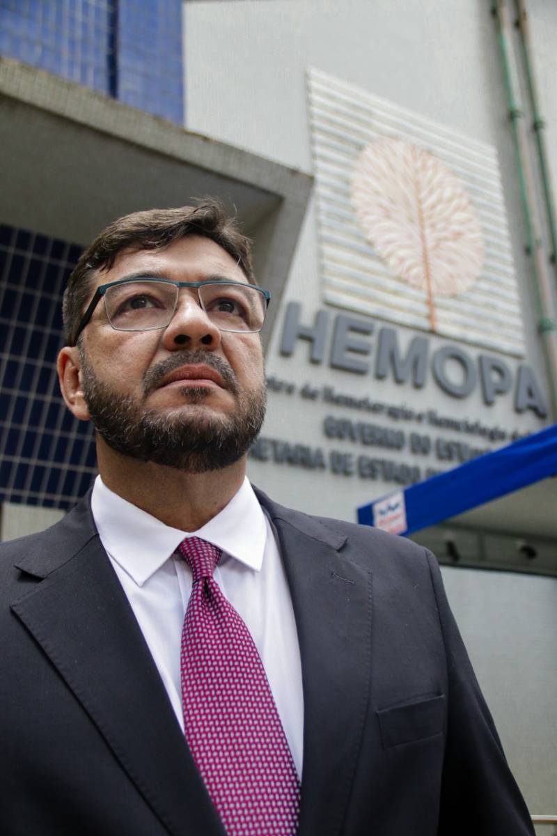 PAULO BEZERRA NA FRENTE HEMOPA