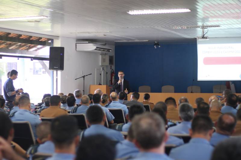 Secretário de Segurança Ualame Machado 