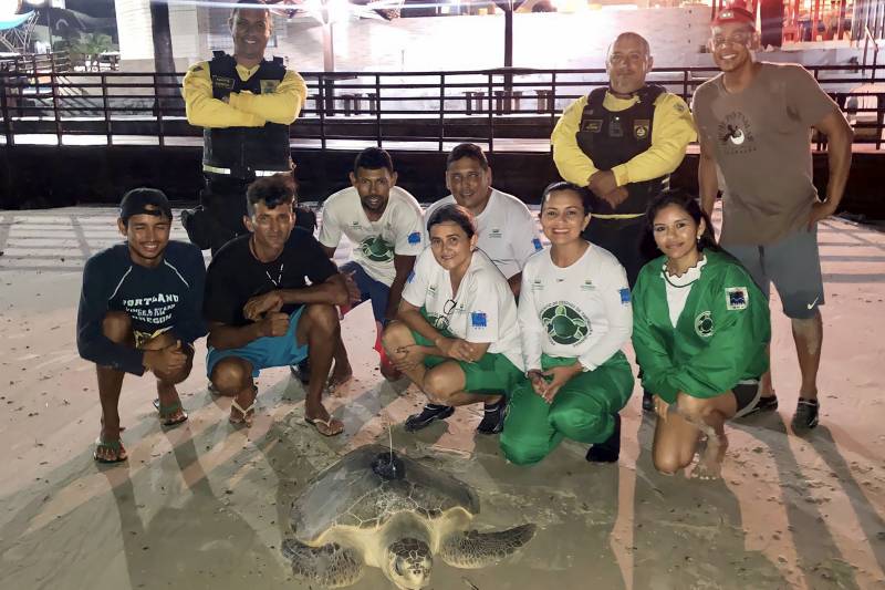 Equipe do Projeto de Monitoramento de Desova de Tartarugas Marinhas 