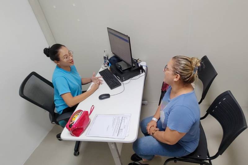 Cleide dos Santos, mãe da reabilitanda elogia atendimento recebido e desenvolvimento clínico da filha