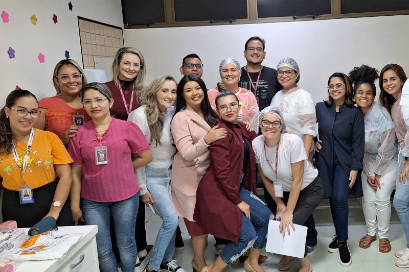 Colaboradores e voluntárias do HRBA na ação Dia de Diva