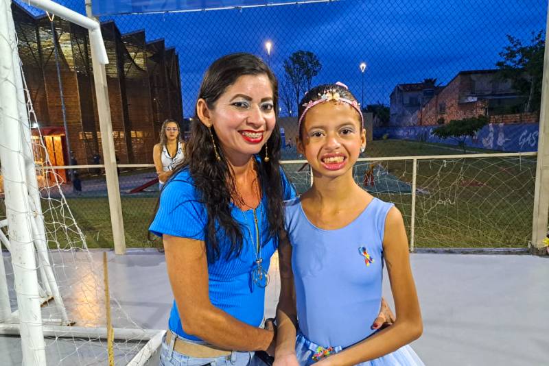 Adeli Rodrigues e sua filha Jennifer