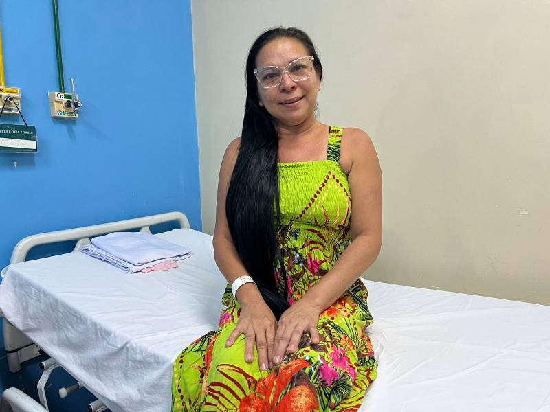 Paciente Rosiane Coelho momentos antes à cirurgia