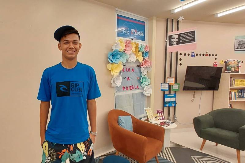 O estudante Marcos Vinícius, de 16 anos, se interessou por esse estilo literário.
