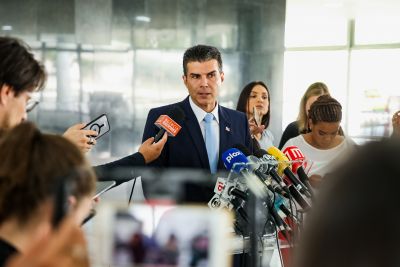 notícia: Governador Helder Barbalho é convidado pela segunda vez para o Fórum Econômico Mundial, em Davos