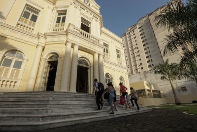 notícia: Mais de 500 mil estudantes da rede estadual retornam às aulas nesta quinta-feira (3)