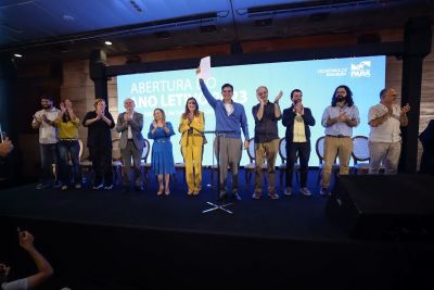 notícia: Governo do Pará anuncia aumento de 15% para professores e salário inicial vai a R$8 mil