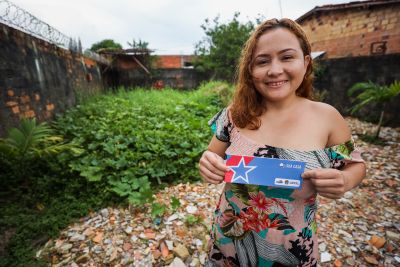 notícia: Governo do Pará prioriza apoio à construção e reconstrução de moradias para mulheres
