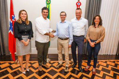 notícia: Governador do Pará reúne com ministro do Clima e Meio Ambiente da Noruega