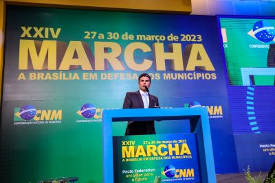 galeria: Governador Helder Barbalho participa da marcha dos prefeitos
