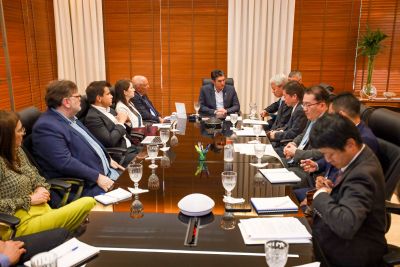 galeria: Governador em reuniao com a SEMAS