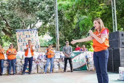 notícia: Em Aveiro, Governo do Pará garante ajuda humanitária e benefícios do Recomeçar