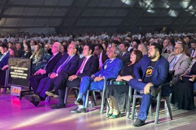 galeria: Governador Participa do aniversário da Assembléia de Deus
