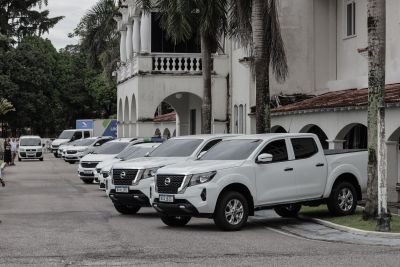 galeria: Posse de novos defensores públicos entrega do Colar do Mérito Defensorial ao Governador; assinatura de designação do município de nº 100