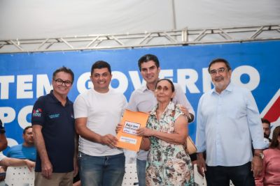 galeria: Governador entrega Cred cidadão em Paragominas