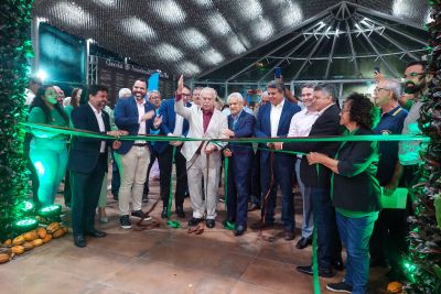notícia: Primeira noite do Festival Internacional do Chocolate e do Cacau atrai grande público no Hangar