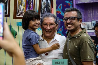 galeria: Homenageados assinam obras para o público na FEIRA DO lIVRO 26