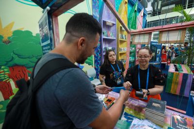 notícia: Servidores da educação já podem consultar o crédito para a 27ª Feira Pan-Amazônica do Livro 