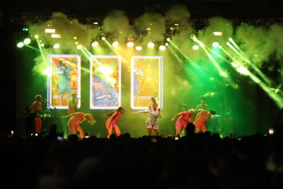 galeria: Feira do Livro - Show Gaby Amarantos