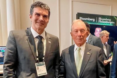 notícia: Em NY, governador discute estratégias para a COP 30 com organização internacional