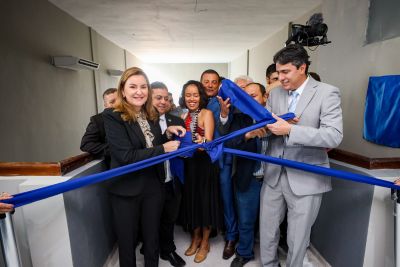 notícia: Governadora em exercício, Hana Ghassan, entrega pavimento da Câmara Municipal de Belém